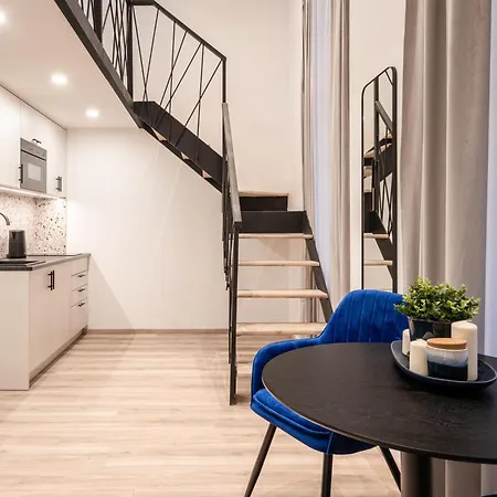 E44 - Erzsebet Boulevard - Location By Bqa Appartement *