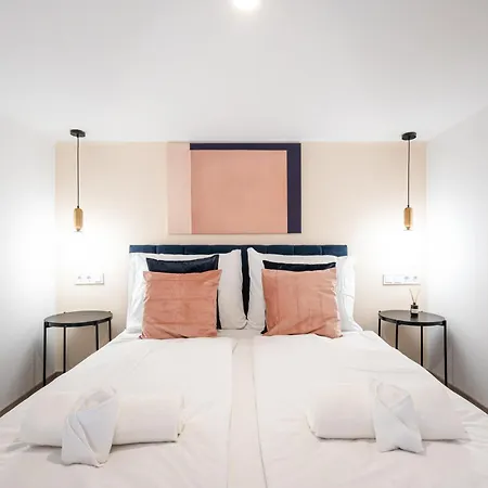 E44 - Erzsebet Boulevard - Location By Bqa Appartement
