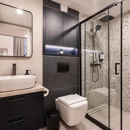Appartement E44 - Erzsebet Boulevard - Location By Bqa