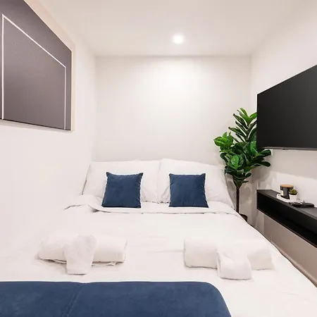 E44 - Erzsebet Boulevard - Location By Bqa Budapeşte