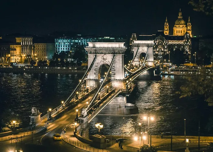 E44 - Erzsebet Boulevard - Location By Bqa *